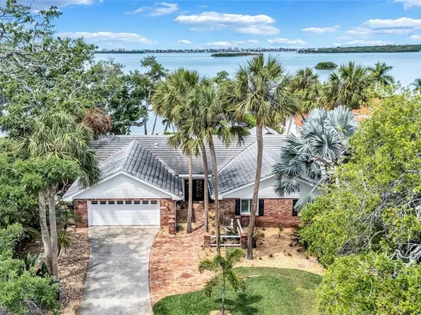 2612 Keystone Ct N, Saint Petersburg, FL 33710