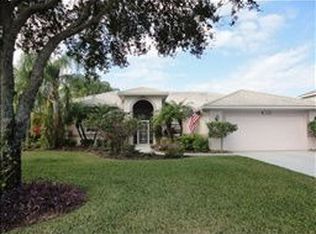 7805 Naples Heritage Dr, Naples, FL 34112