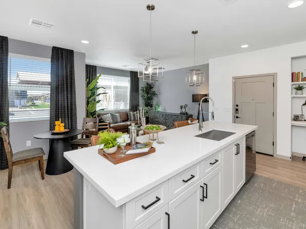 Everly at Morrison Ranch Luxury Apartments