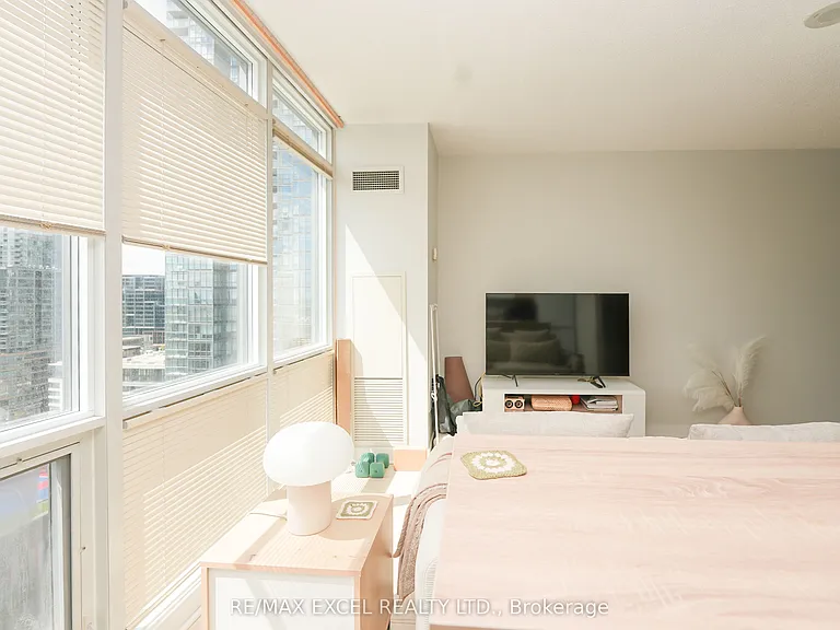 11 Brunel Ct #2316 — Photo 13