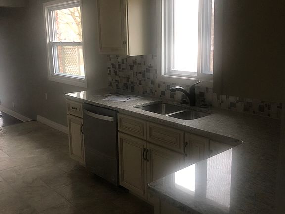 3rd image of 2778 Plum Brook Dr