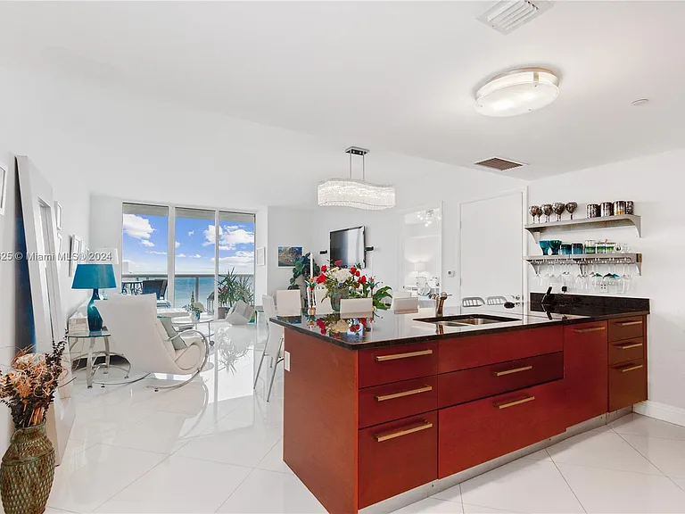 1830 S Ocean Dr #UP5010 — Photo 6