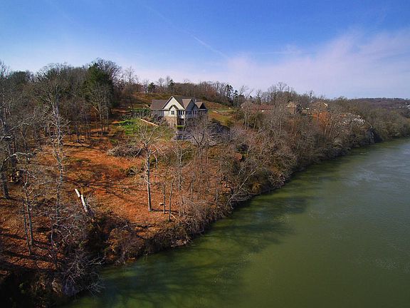 5th image of 231 Waters Edge Way