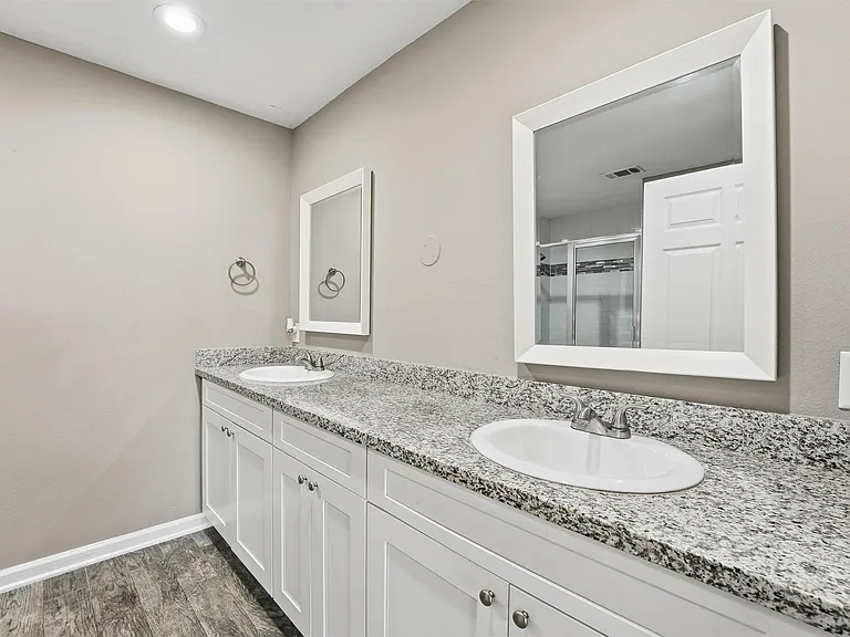 3500 Balboa Cir — Photo 11