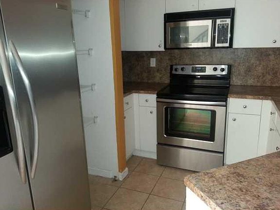 2nd image of 7907 Tuscany Drive #7907