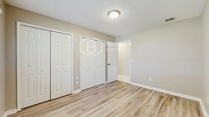 7719 Clubhouse Estates Dr — Photo 23