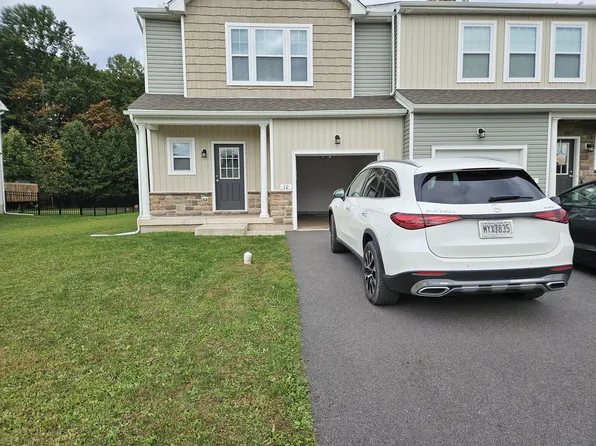 (undisclosed Address), Mountain Top, PA 18707