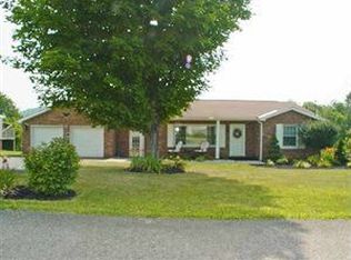 231 Hillcrest Dr, Wellsburg, WV
