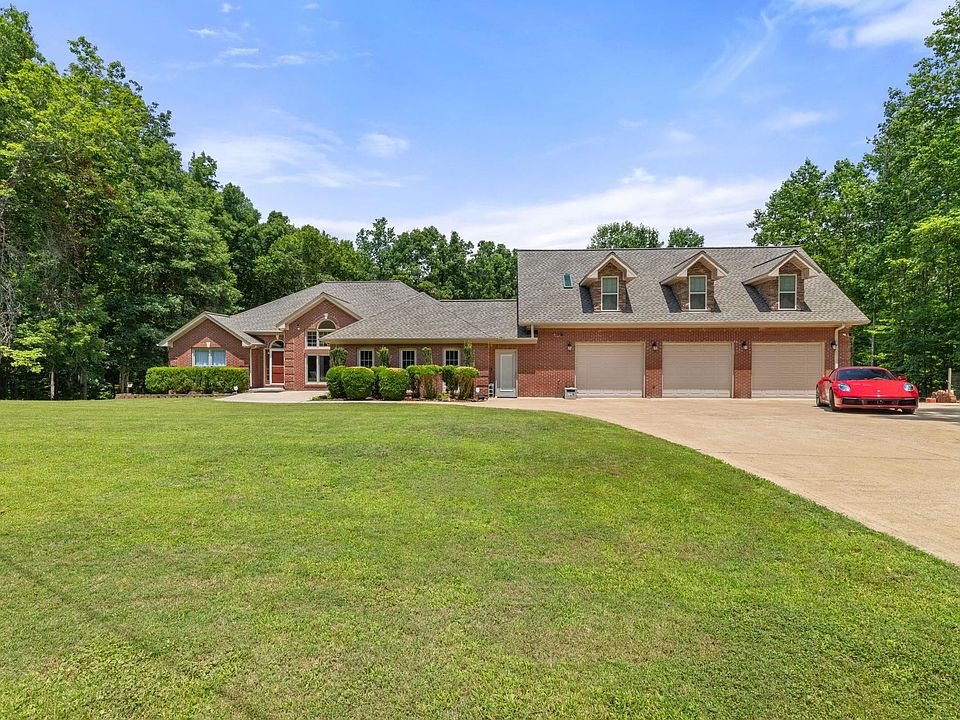1st image of 320 Cove Creek Rd