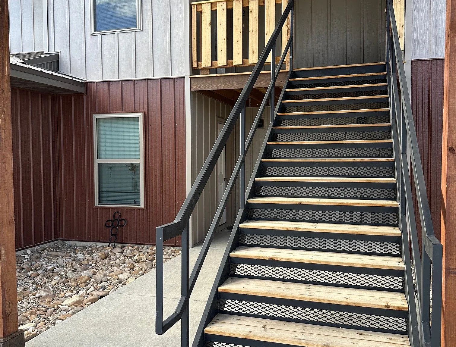 2 bed, 1150 sqft, $1,600 — Photo 2