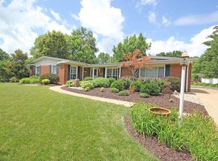 345 Greenbriar Ln, Ballwin, MO