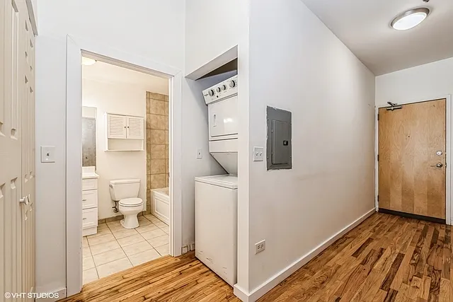630 N Franklin St #702 — Photo 9