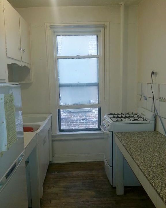 2nd image of 234 Powers St APT 2R