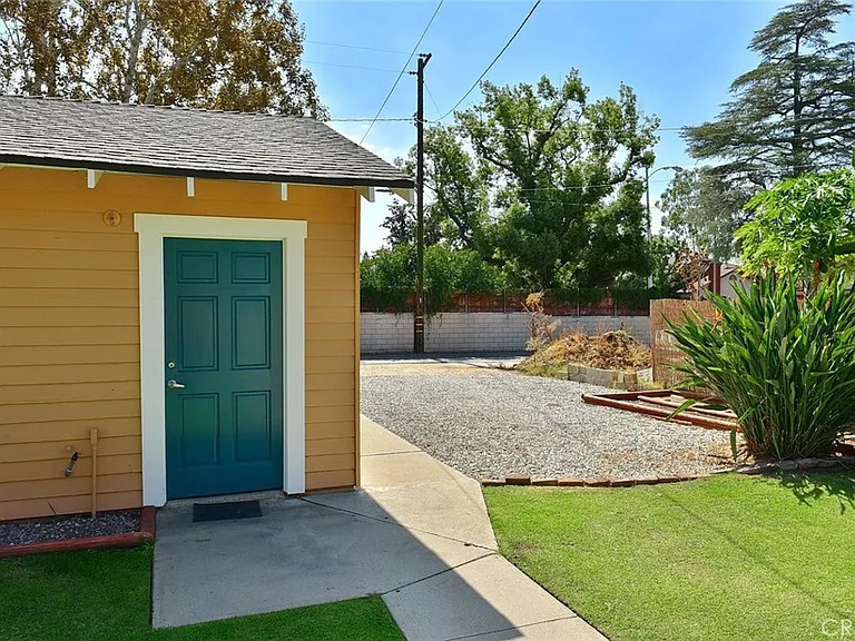 470 W Center St — Photo 17