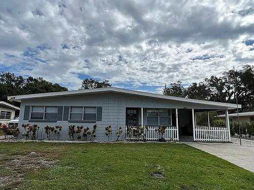 135 Pinecrest Dr Photo 1
