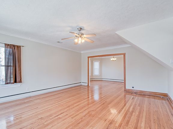 5th image of 1301 Oak Park Ave