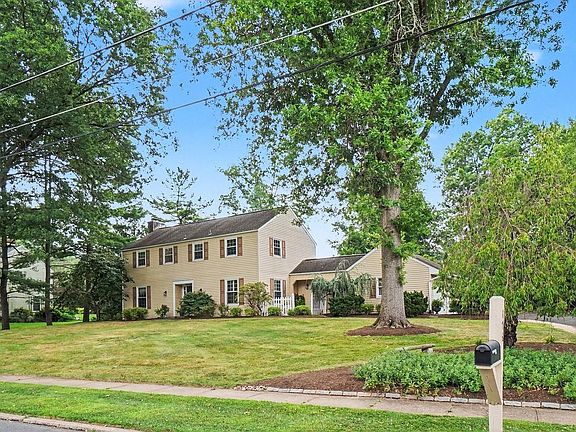3rd image of 176 Gwynedd Manor Rd