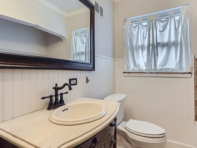 849 Grape St — Photo 18