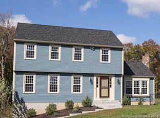 39 Mendingwall Cir, Madison, CT 06443