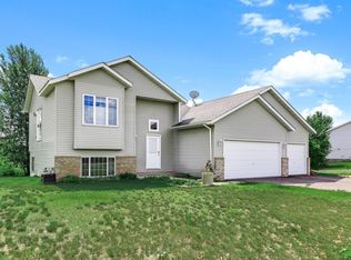 25825 106th St NW, Zimmerman, MN 55398