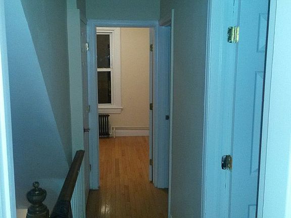 4th image of 37 Edgewood Ave
