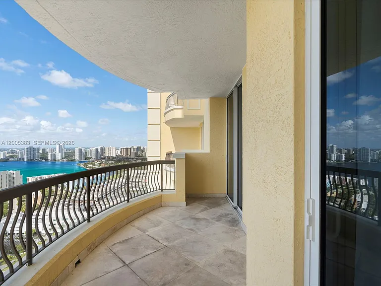 17875 Collins Ave #3305 — Photo 39