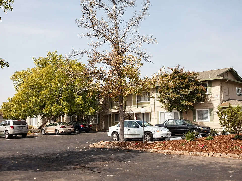 Crestline Apartments