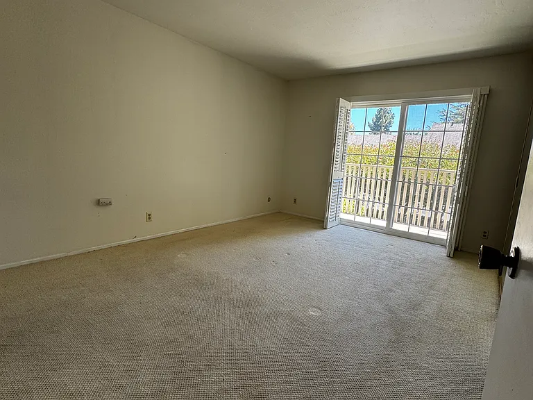 10953 Northsky Sq — Photo 34