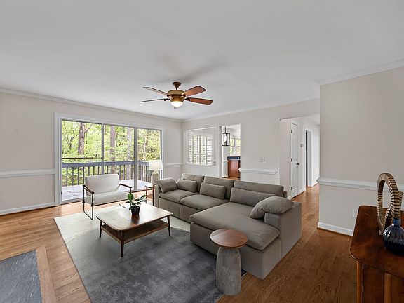 5th image of 1433 Bridgeport Dr