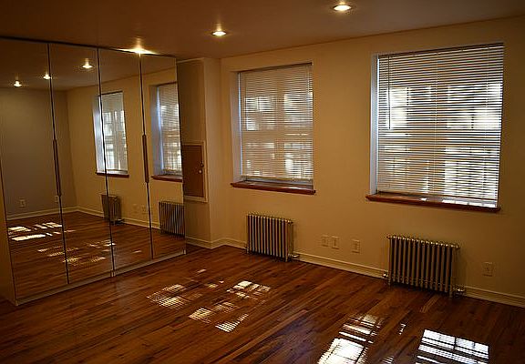 4th image of 222 Eckford St APT 1F