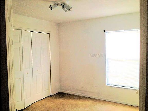 3rd image of 11542 Hammocks Glade Dr