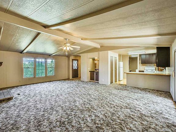 5th image of 31926 Phillips Ln E