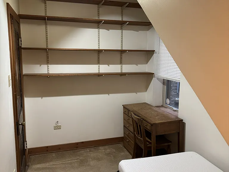 702 S Ada St #1 — Photo 5