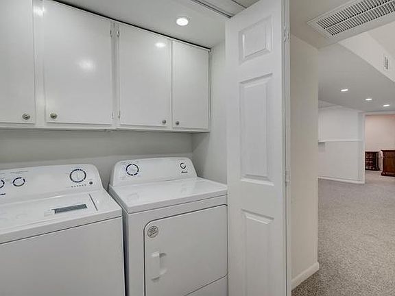 5th image of 8527 Hearth Dr APT 22