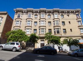 920 Leavenworth, 1 Bedroom 1 Bath Apartment