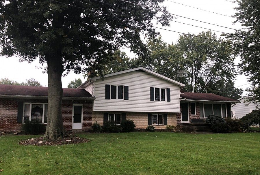 1st image of 13 Westview Dr