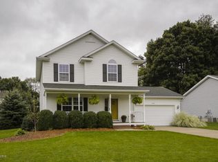 1205 Comstock Dr, Marshall, MI 49068