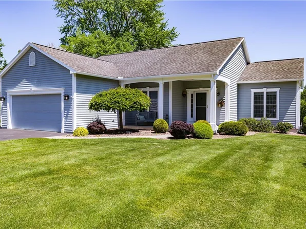 3454 Van Wie Dr E, Baldwinsville, NY 13027
