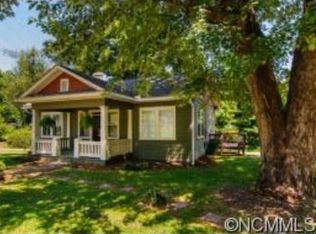 811 Academy Street Ext, Asheville, NC 28803
