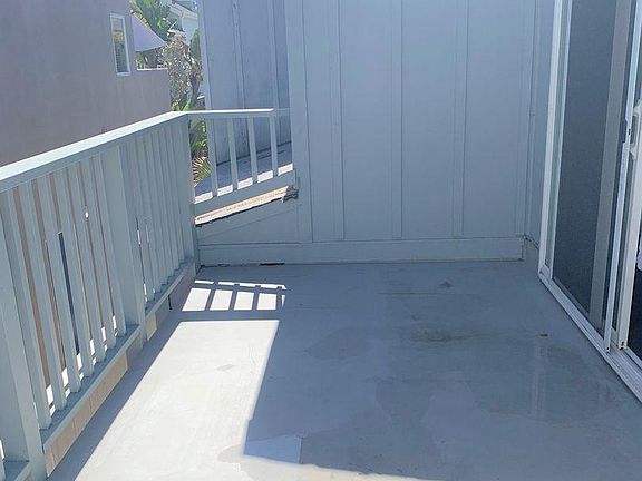 2nd image of 820 Ostend Ct