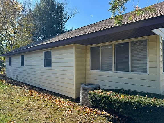 2nd image of 11947 Teifer Ave