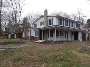 135 Mountaindale Rd, Smithfield, RI 02917