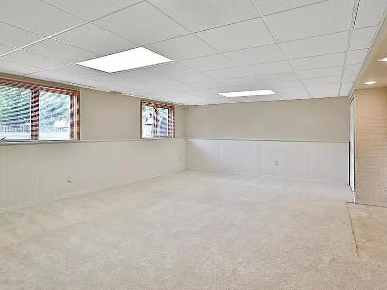 8663 Franlo Rd — Photo 17