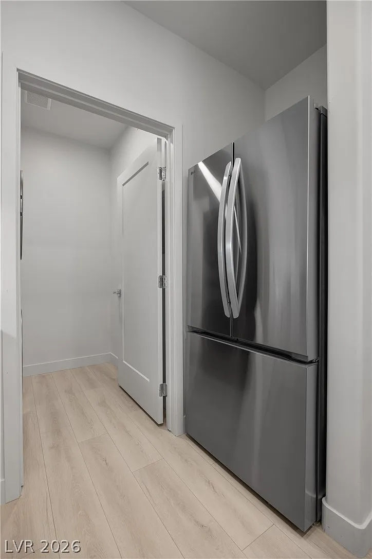 1 bed, 1.0 bath, 823 sqft, $2,300 — Photo 4
