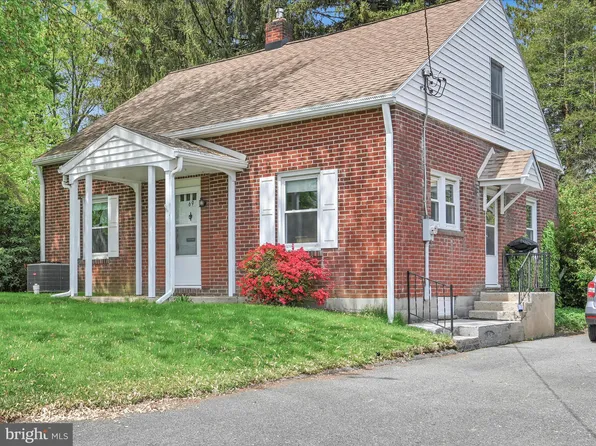 69 E Cottage Ave, Millersville, PA 17551