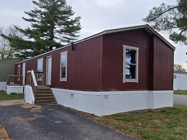 25 Riviera Courts Dr #25 — Photo 1