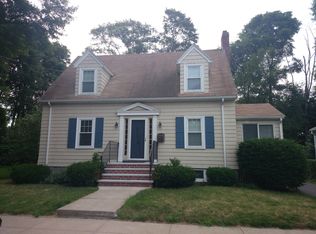 27 Churchill Rd, West Roxbury, MA 02132