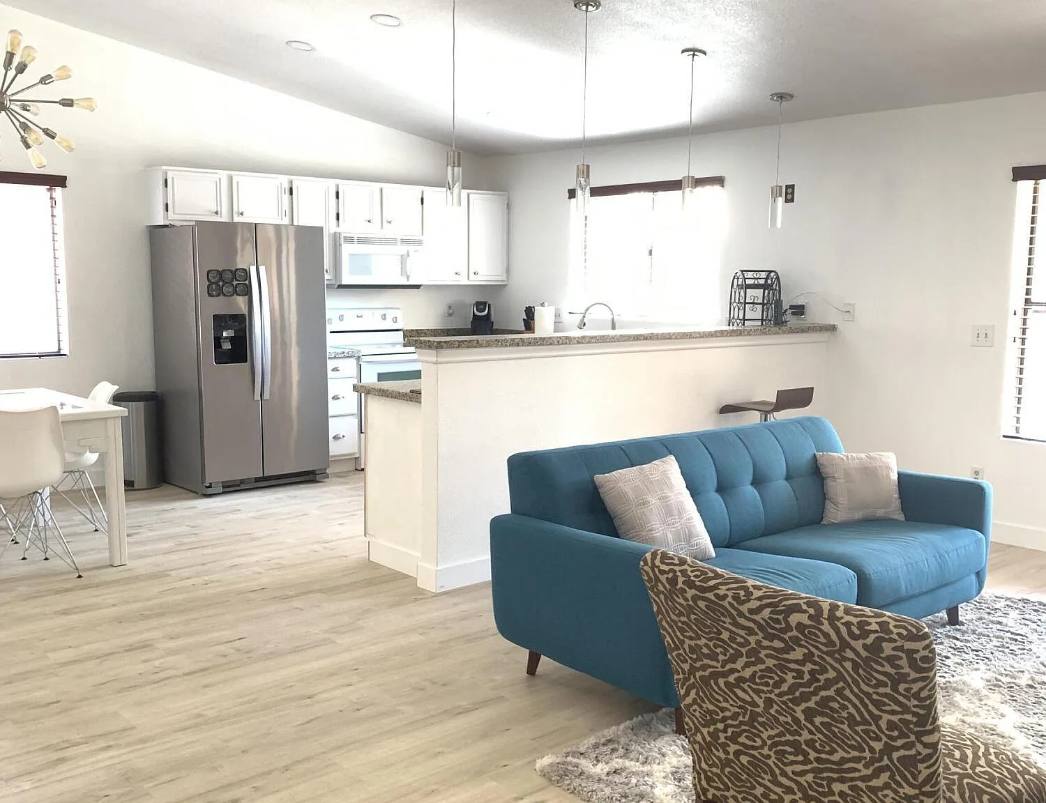 3 bed, 1431 sqft, $2,700 — Photo 4