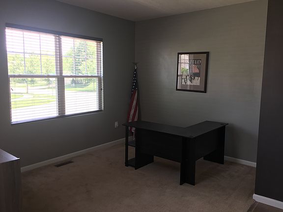 4th image of 251 Huntington Dr