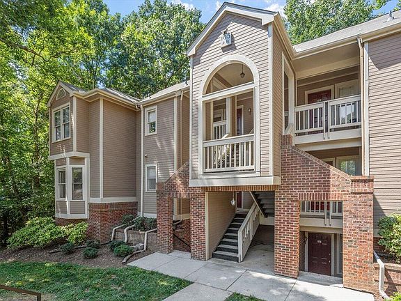 4th image of 105 Marbury Ct APT 1A